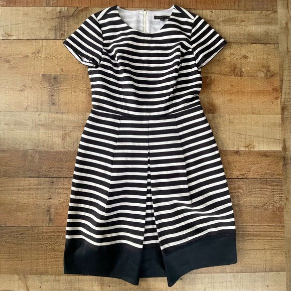 346 Brooks Brothers Dresses & Skirts - 346 Brooks Brothers A Line Round Neck Short Sleeve Dress Sz 4 Blue White Stripe